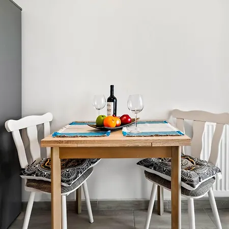 Stories * בוקרשט